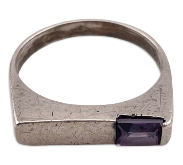size 8.75 sterling silver faceted purple glass ring