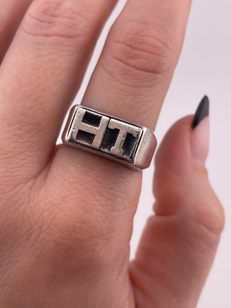 size 8.75 sterling silver 'HT' initials ring ***AS IS***
