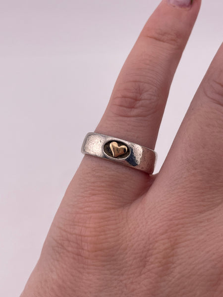 size 5.75 sterling silver & 14k heart band ring