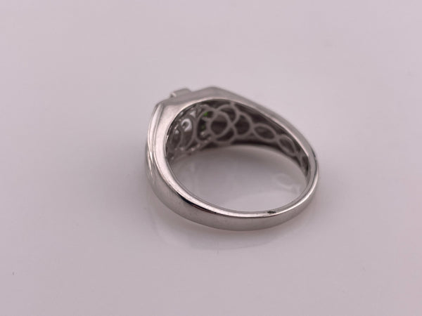 size 13 sterling silver white green quartz ring