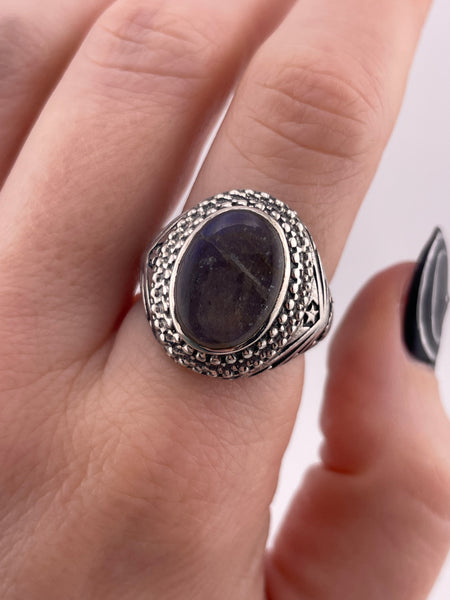 size 8.25 sterling silver oval labradorite star ring
