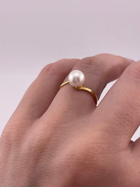 size 7.25 sterling silver gold plated plastic pearl ring