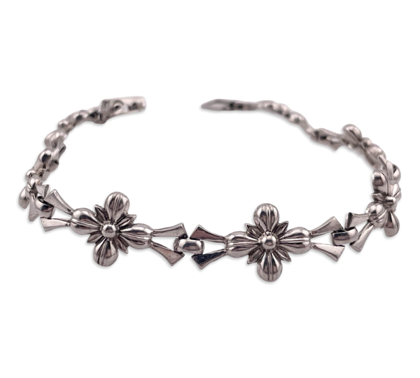 sterling silver W.E. Richards stoneless flower link bracelet