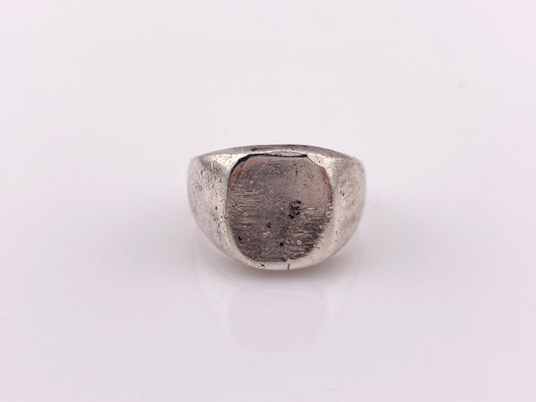 size 7.75 sterling silver very worn signet ring