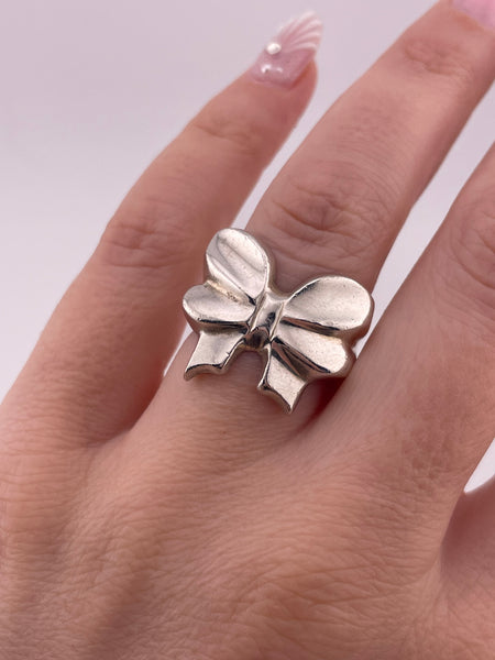size 6.75 sterling silver Mexican chunky stoneless bow ring