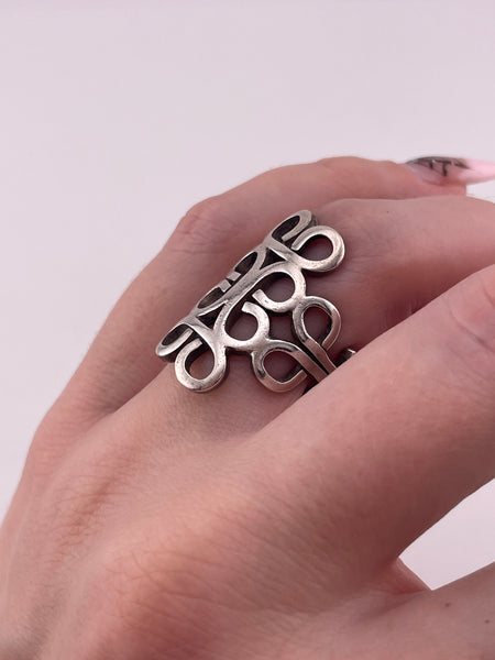 size 6.25 sterling silver stoneless scroll cut-out ring