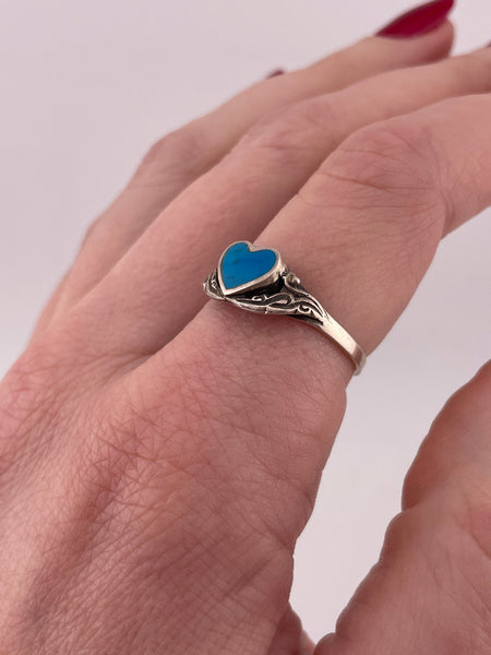 size 8 sterling silver synthetic turquoise heart ring