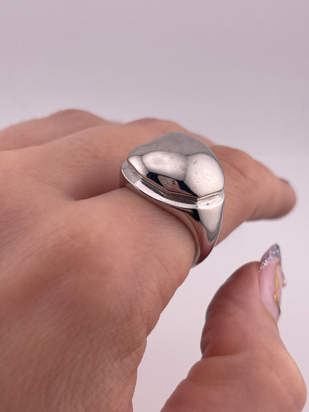 size 8.25 rhodium plated sterling silver stoneless chunky ring