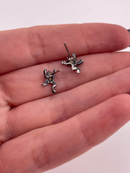 sterling silver frog stud earrings