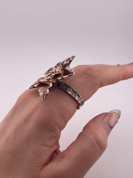 size 9.25 sterling silver flower stamped adjustable band ring