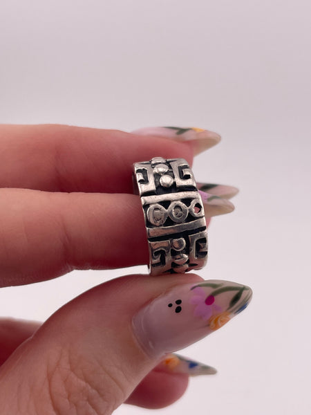 size 4.75 sterling silver stoneless textured design band ring