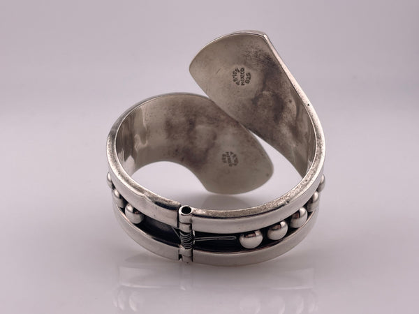 sterling silver stoneless Mexican dome ball design bypass clamper bracelet
