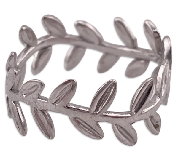 size 7.75 sterling silver leaf vine ring