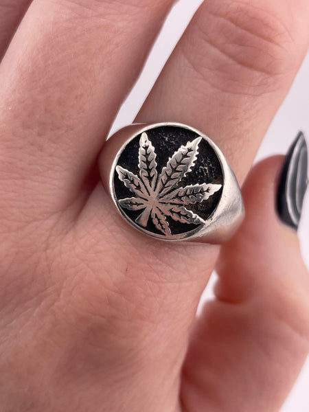 size 12.75 sterling silver marijuana pot leaf ring