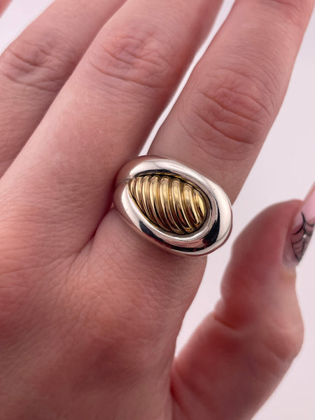 size 7.5 rhodium plated sterling silver & gold plated textured stoneless ring