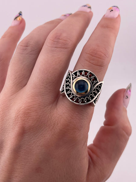 size 8.5 sterling silver & 14k blue glass ring