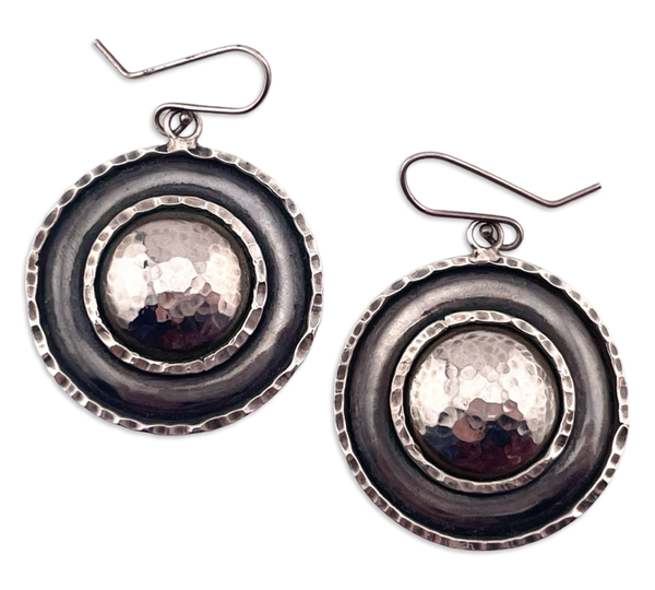 sterling silver stoneless round domed hammered disc dangle earrings