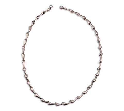 sterling silver Tiffany & Co Elsa Peretti stoneless teardrop link necklace