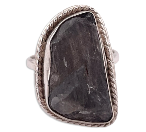 size 8 sterling silver raw kyanite ring