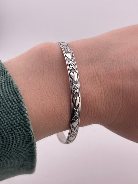 sterling silver 8" heart flower bangle bracelet