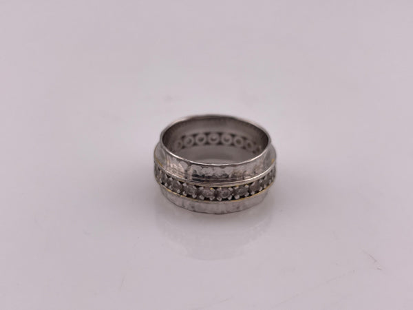 size 6.5 sterling silver rhinestone textured band ring