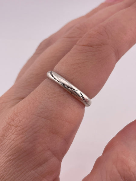 size 7.5 sterling silver stamped band ring