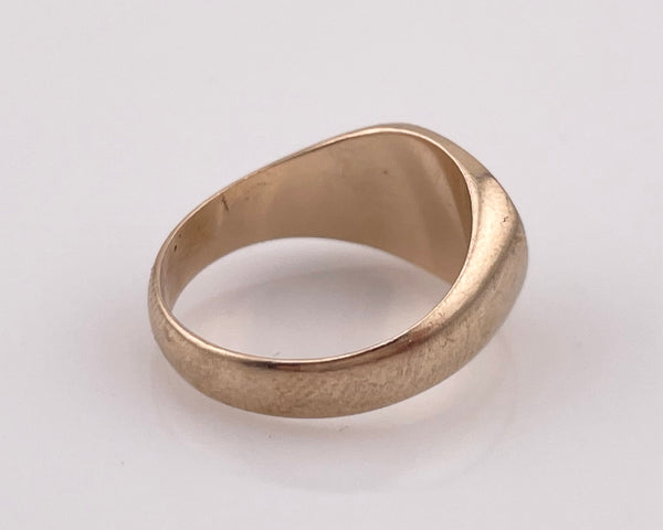 size 4.5 14k yellow gold 'PLG' engraved initials signet ring