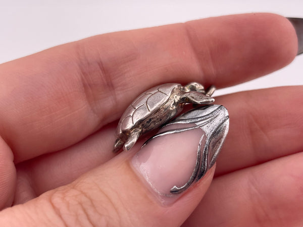 sterling silver sea turtle pendant