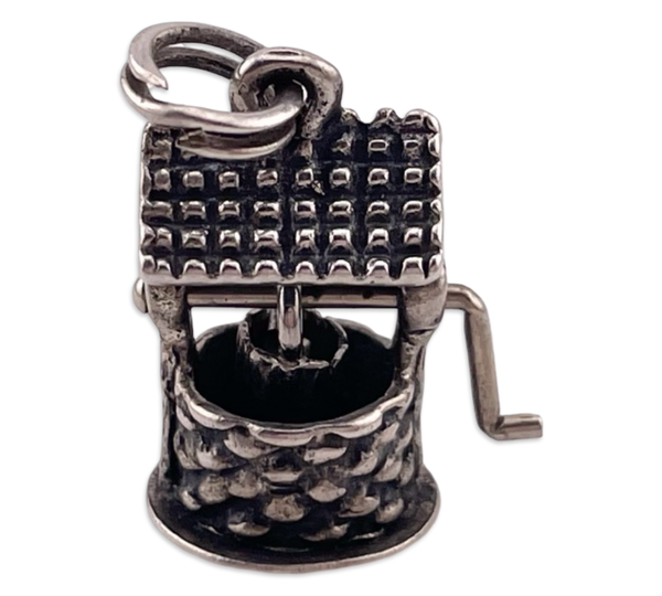 sterling silver rhodium plated Beau wishing well pendant