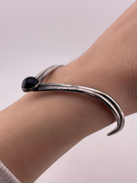 sterling silver onyx V cuff bracelet