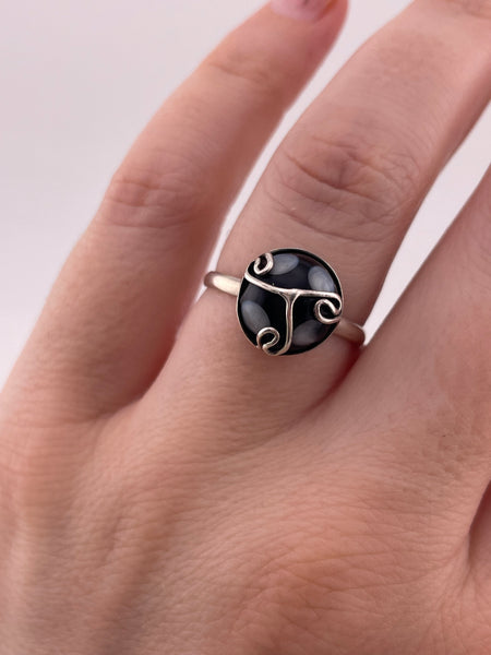 size 7.75 sterling silver black gray glass ring
