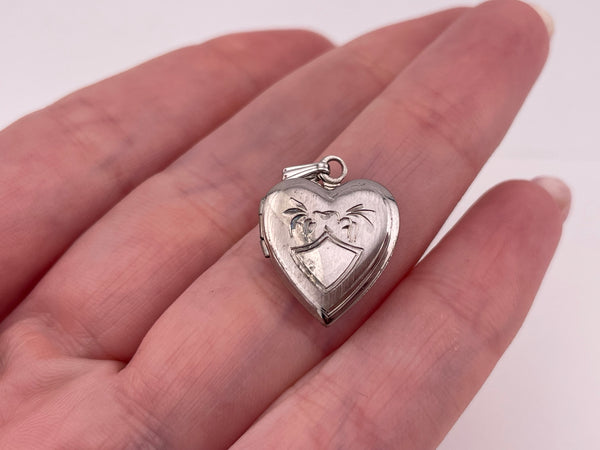 sterling silver rhodium plated heart shape locket pendant ***AS IS***