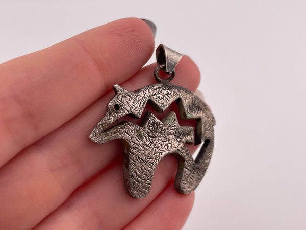 sterling silver textured bear w/ cut-out arrow design pendant