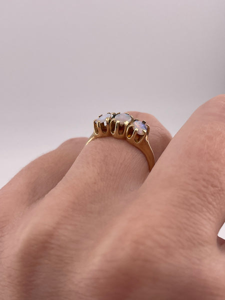 size 7 10k yellow gold triple opal ring