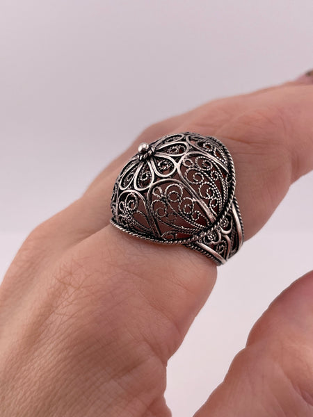 size 8 sterling silver stoneless cut-out ring