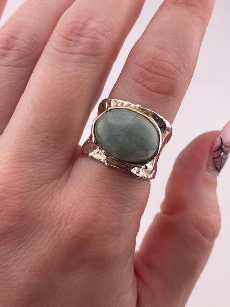 size 7.5 sterling silver chunky wide band aventurine(?) ring