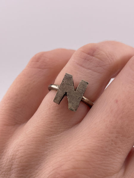 size 5.5 sterling silver 'N' letter initial ring