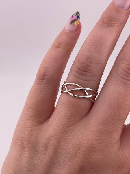 size 7.25 sterling silver woven entwined band ring