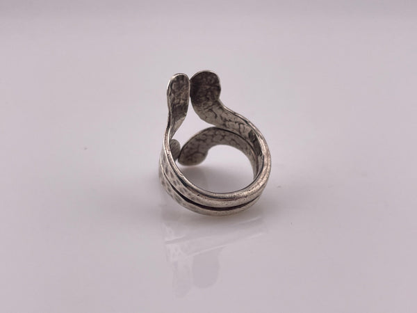 size 7.25 sterling silver stoneless hammered ring