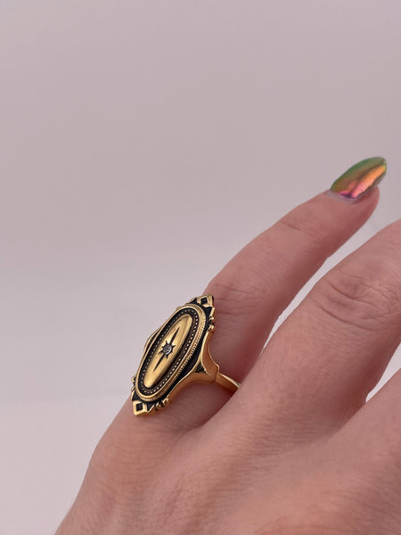 collectible Avon Kensington adjustable size 3.5-4.75 vintage rhinestone costume ring