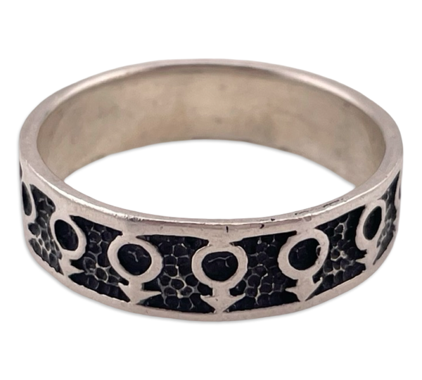 size 11.75 sterling silver Venus symbol band ring