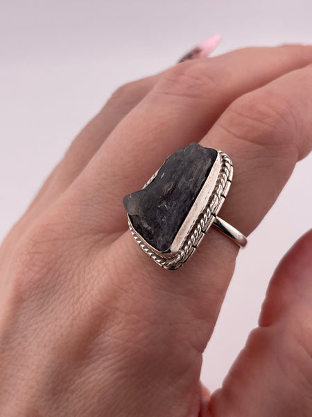 size 8 sterling silver raw kyanite ring