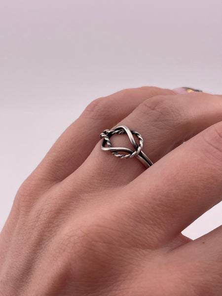size 6.5 sterling silver entwined knotted open band ring