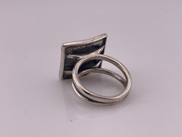 size 8.75 sterling silver Silpada stoneless hammered square ring