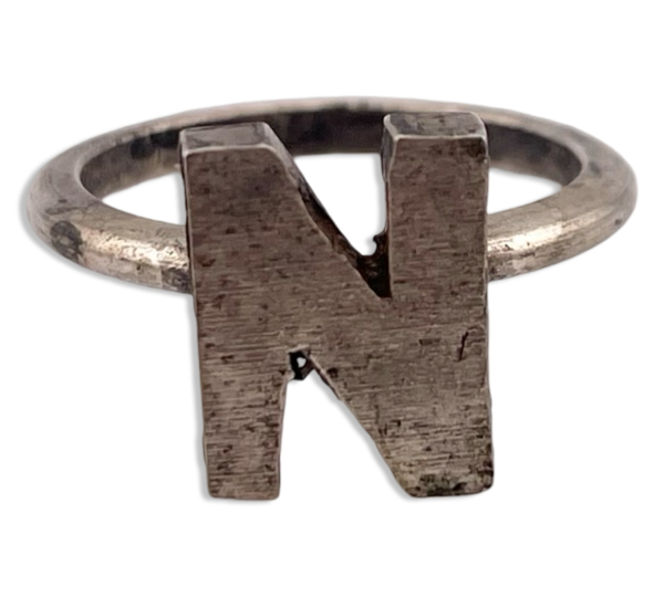 size 5.5 sterling silver 'N' letter initial ring