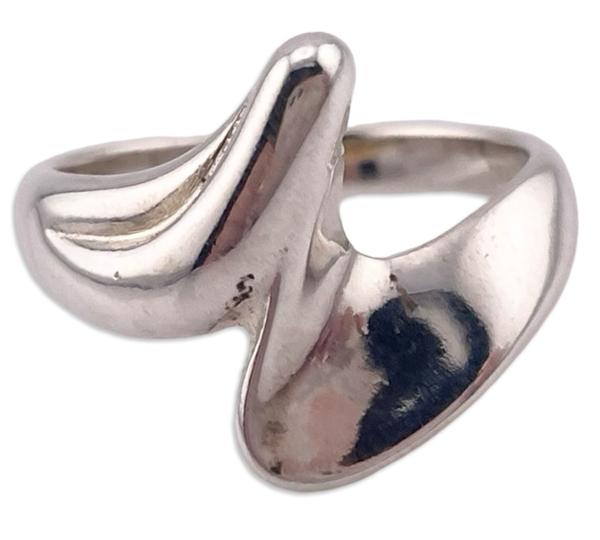 size 6.5 sterling silver stoneless textured zig zag ring