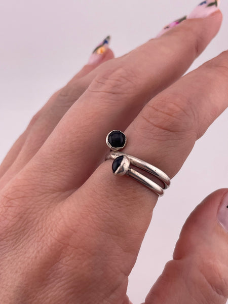 size 7.5 sterling silver onyx black glass ring ***AS IS***