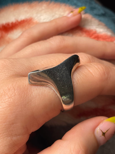 size 8.75 sterling silver Mexican chunky heavy stoneless ring