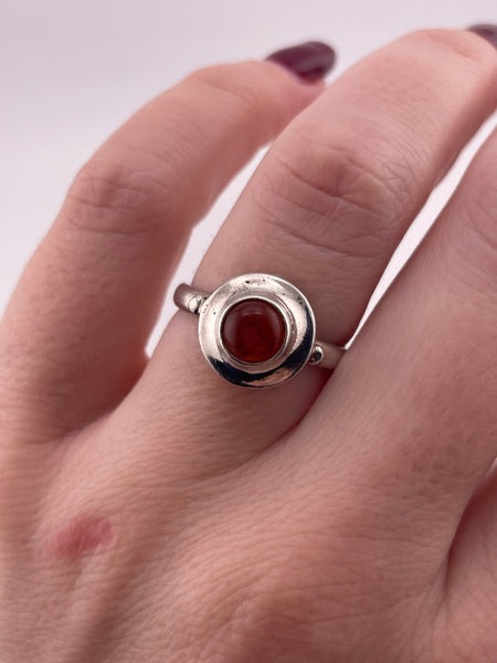 size 7.5 sterling silver round amber curved setting ring
