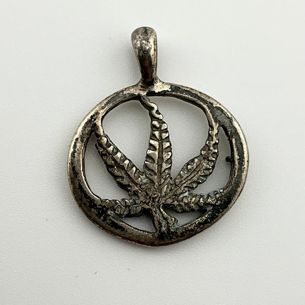 sterling silver pot leaf pendant